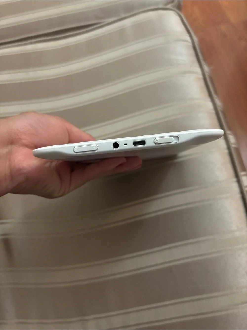 White Amazon Kindle